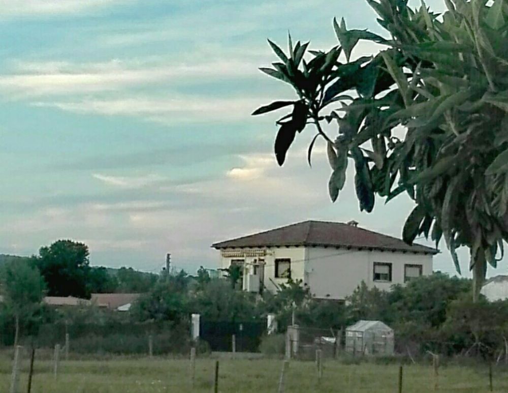 CHALET EN CIUDAD RODRIGO EN ZONA  