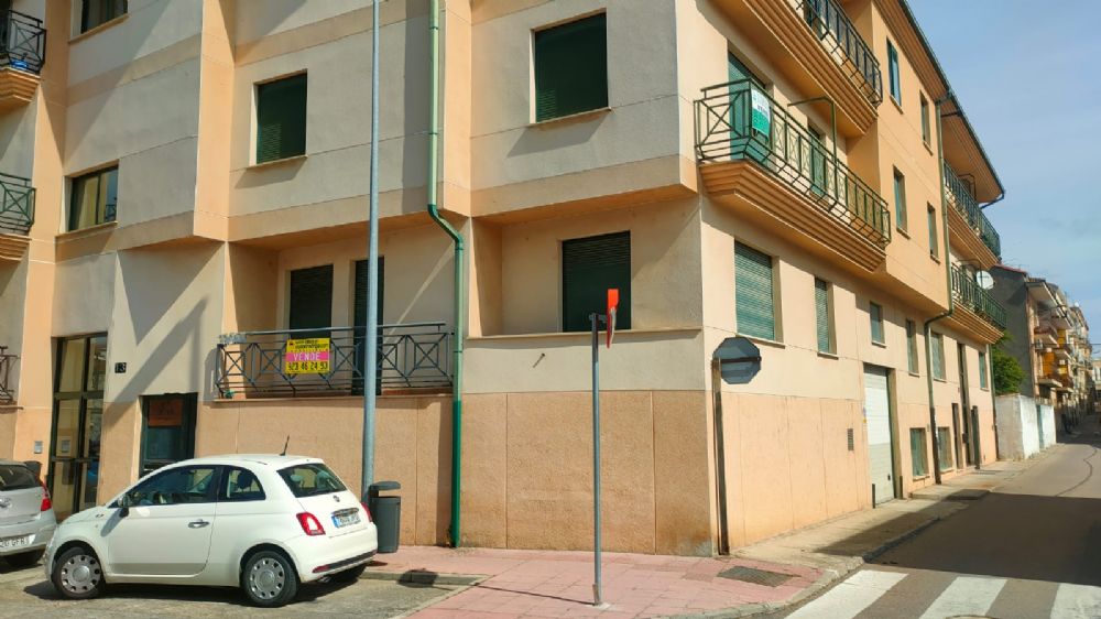 PISO BAJO EN CIUDAD RODRIGO EN CARIDAD, 13