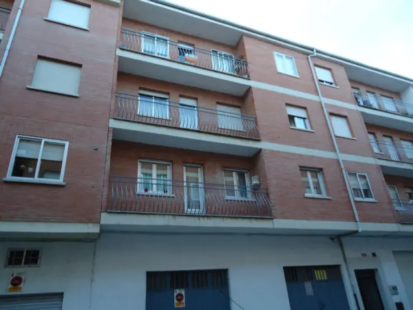 Piso Vivienda en Ciudad Rodrigo en C/ Reino de León,6 - foto 1