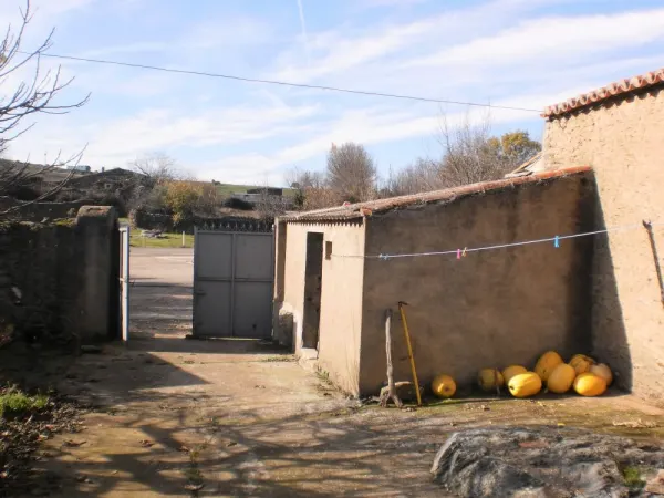 Casa con Gran Patio en Serranillo (Salamanca) - foto 10