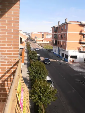 Piso en Ciudad Rodrigo en C/ Santa Clara, 105 - 1º y 2º - foto 5