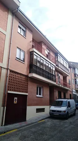 Piso Vivienda en Ciudad Rodrigo en C/ Avila, 5,2º - foto 1