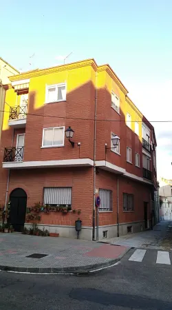 Piso en Ciudad Rodrigo en C/ Fuente Nava, 1, 1º - foto 3