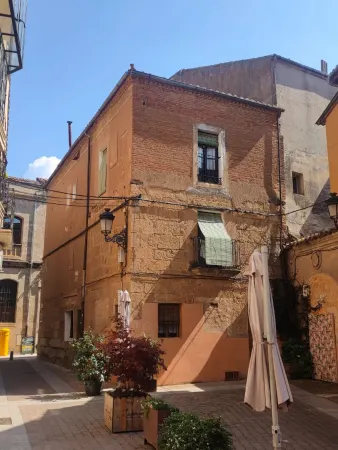Edificio en Pleno Centro de Ciudad Rodrigo (Salamanca) - foto 1