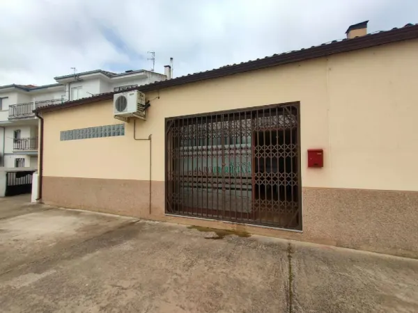 Nave-Oficina en Ciudad Rodrigo - foto 4