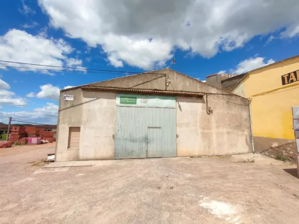 Nave Industrial con Terreno en Avenida de Portugal en Ciudad Rodrigo - foto 4