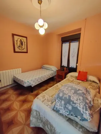 Casa en Pleno Centro de Ciudad Rodrigo - foto 9