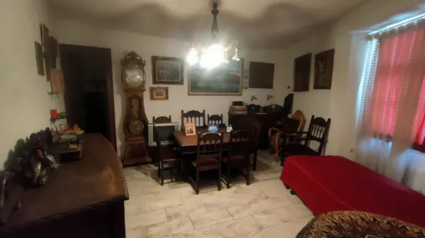 Casa en Pleno Centro de Fuenteguinaldo (Salamanca) - foto 11