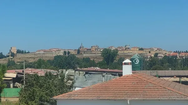 Chalet en Ciudad Rodrigo en Zona - foto 19