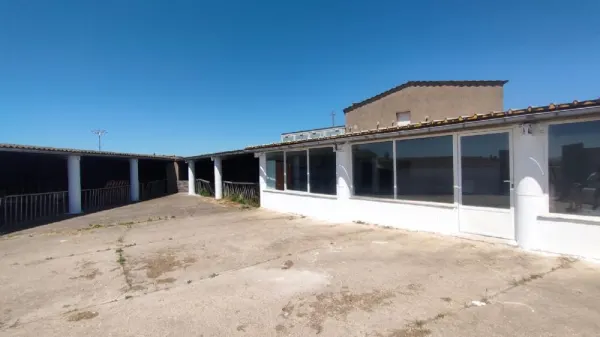 Parcela en Ciudad Rodrigo con Edificaciones - foto 1