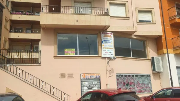 Local Comercial en Avenida de Portugal en Ciudad Rodrigo (Salamanca) - foto 1